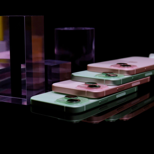 iPhone 15 PLUS