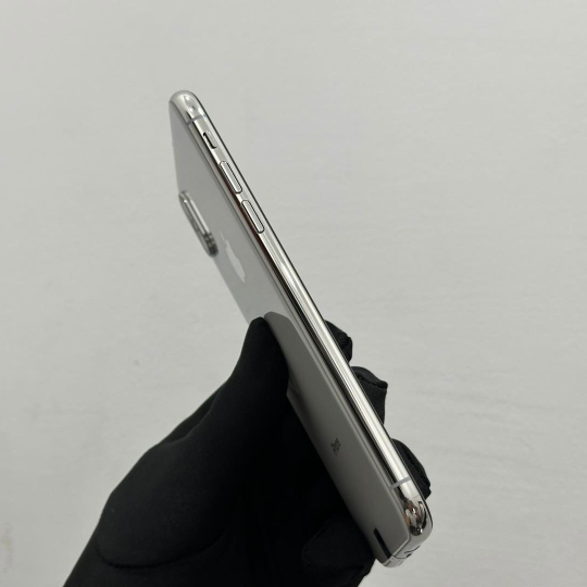 iPhone XS