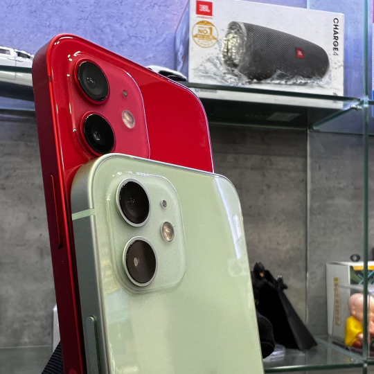 iPhone 12 