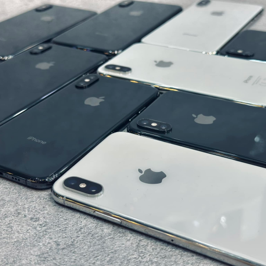 iPhone XS