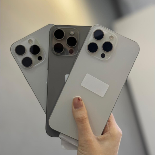 iPhone 15 PROMAX 
