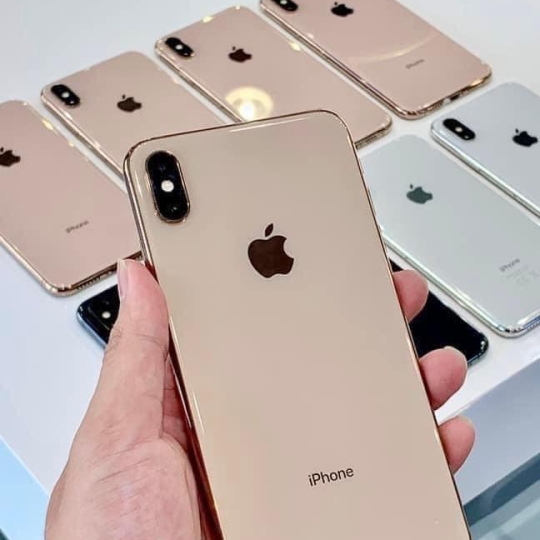 iPhone XS