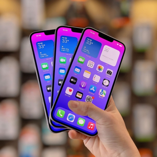 iPhone 14